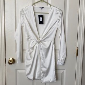 NEVER WORN - White long sleeve mini dress